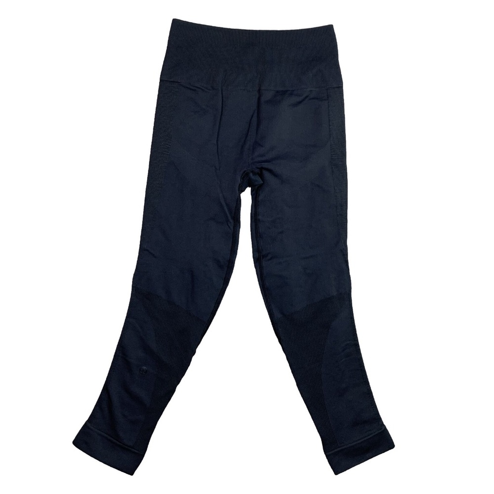 Lululemon Size 4/6? Black Capri Leggings With Ribbed Details Black Leg Logo
